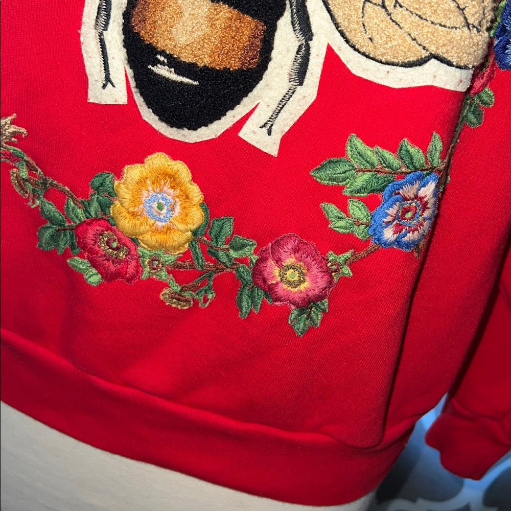 G u c c i Blind for Love Bee Sweatshirt - Picture 3 of 7